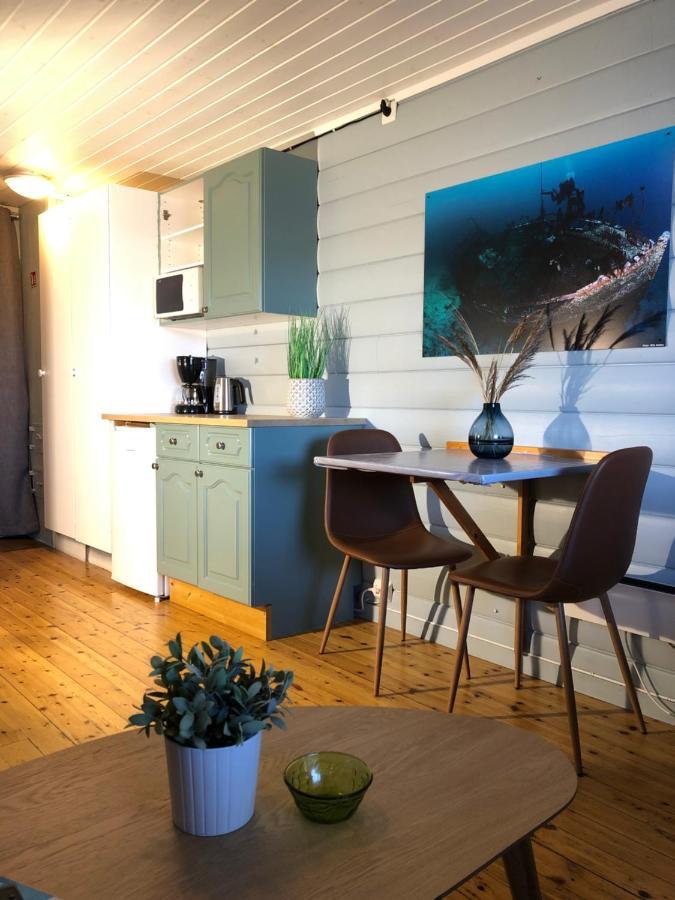 Korshamn Rorbuer Lejlighed Lyngdal Eksteriør billede